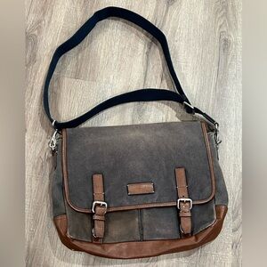 FOSSIL Leather Canvas Messenger Bag VTG Distressed Satchel Laptop Business Bag
